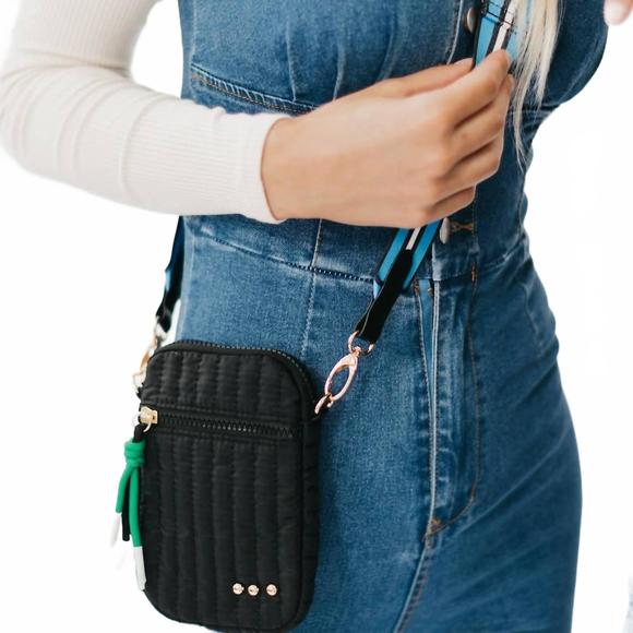 PRETTY SIMPLE Handbags - NEW PRETTY SIMPLE women's starlette quilted crossbody bag in black